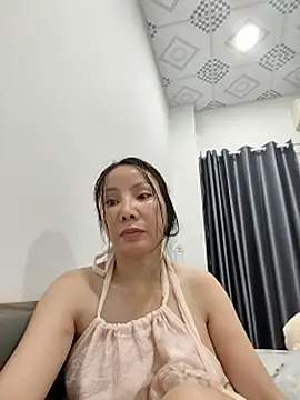 Chatroom XXX en direct de Famrita
