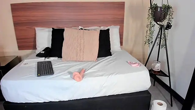 XXX chat uživo modela Emillywoodss
