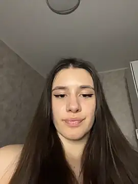 Selena_Mur_ Adlı Modelin Canlı XXX Sohbeti