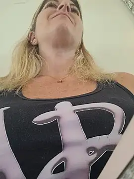 NikkiBlisss' Live XXX Chat
