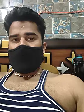 BeardKingoのライブXXXチャット