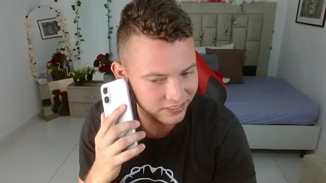 Chat XXX en directo de sven_fox723