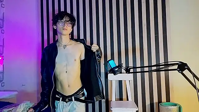 Twink_Sebas7 Chat XXX live