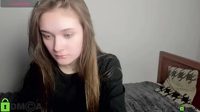 Elina_X Adlı Modelin Canlı XXX Sohbeti