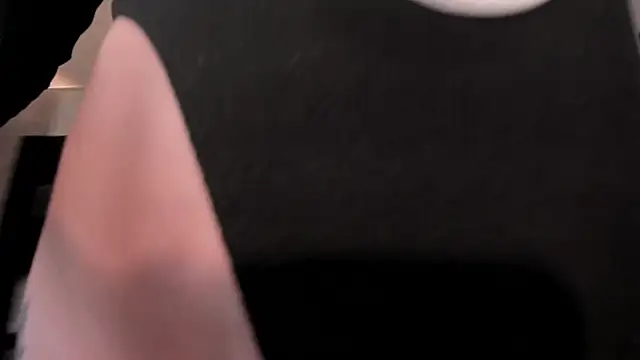 SarahRhodes_'s Live XXX Chat