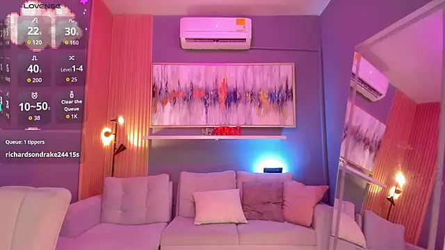 Chat +18 de janinne_lu ao vivo