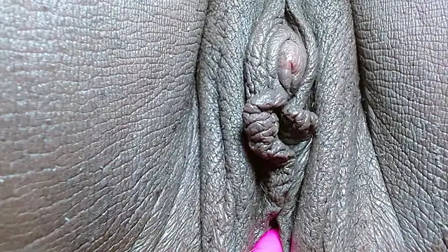 morenahott1's Live XXX Chat