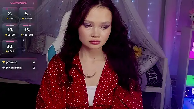 EmilyChaves élő XXX-chatje