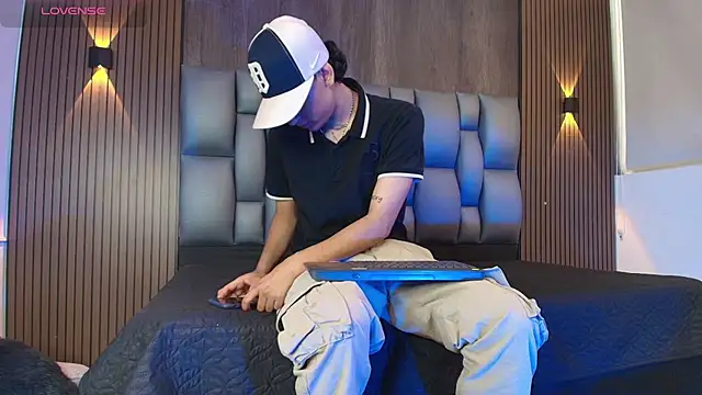 Pokazy przed kamerką – mohamed_malik