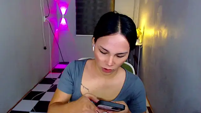 SanyaGirlx Pertunjukan Webcam