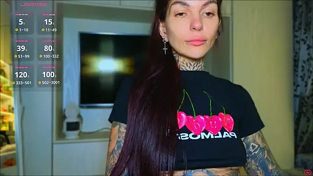 tattooedBabyy 网络视讯表演