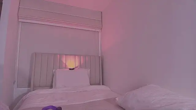 Chat XXX en directo de ArianaReynoldss
