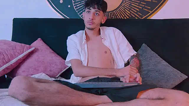 Martony_Storm Webcam show