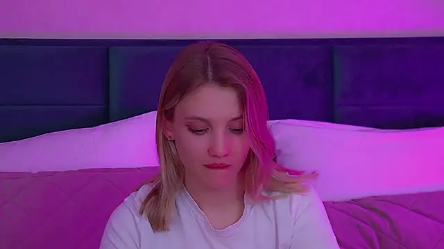 Živý XXX chat StacyEvances
