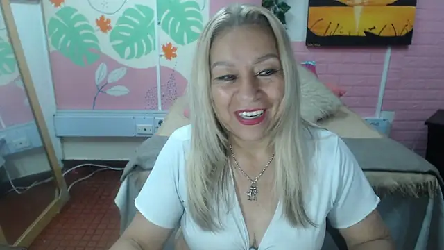 Chat +18 de ZAMANTHA ao vivo