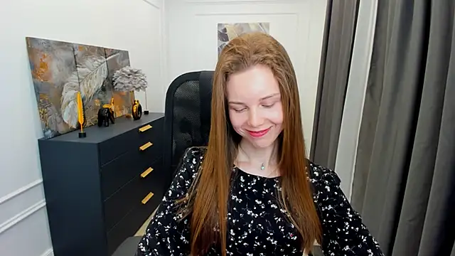 MileyWings Live XXX-chat