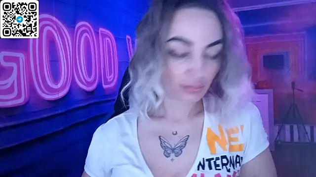 Czat XXX na żywo – Vellora_