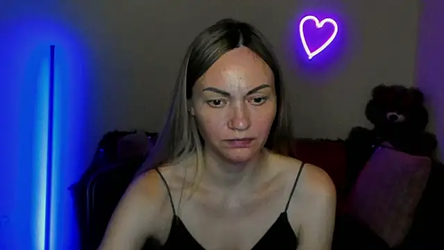 BlondMikey22n Live XXX chat