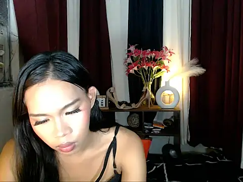 Show modela SweetyScarlet na web-kameri