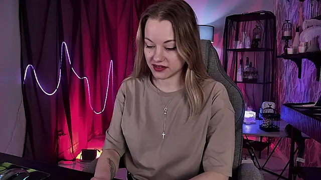 VireliaMoonfall's Live XXX Chat