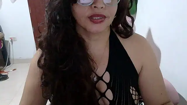latinhotsusy47 Chat XXX live