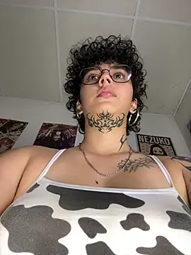 Chat +18 de Abby_Evanns1 ao vivo