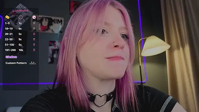 arielabradberry Adlı Modelin Canlı XXX Sohbeti