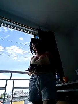 katysquirtdirty 网络视讯表演