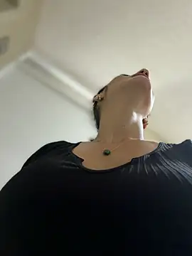 Samantha_bigboobs Adlı Modelin Web Kamerası Şovu