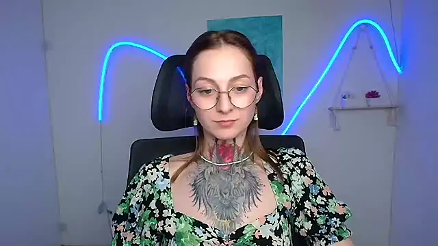 Chat +18 de Esmi_Winter ao vivo
