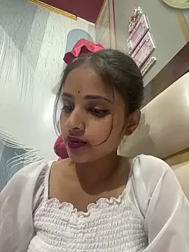 Naina11100 现场XXX聊天