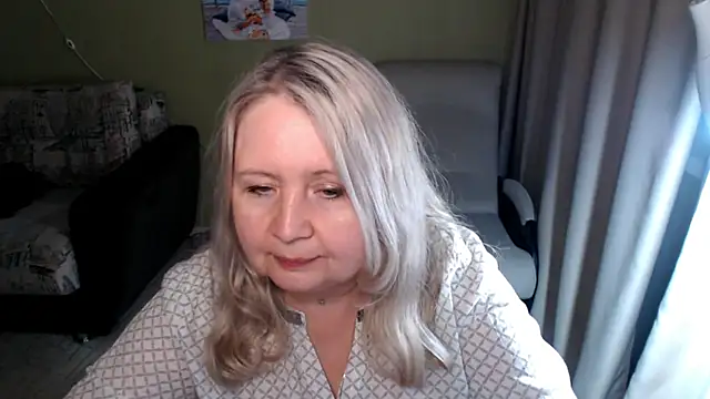 Chat +18 de YanaMayer ao vivo