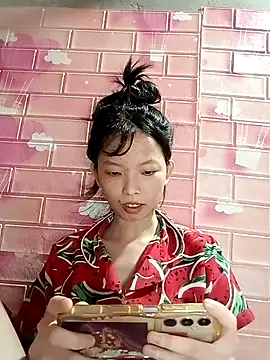 Chammy720 即時 XXX 聊天