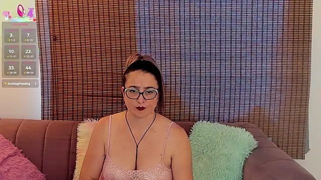 ariana_cross élő XXX-chatje
