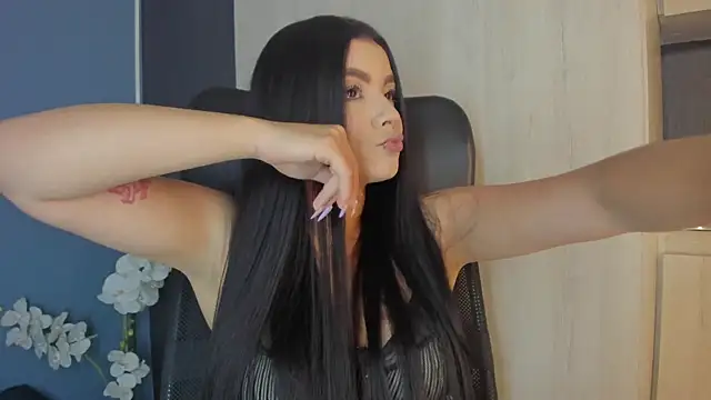 ValeriaOrtega élő XXX-chatje
