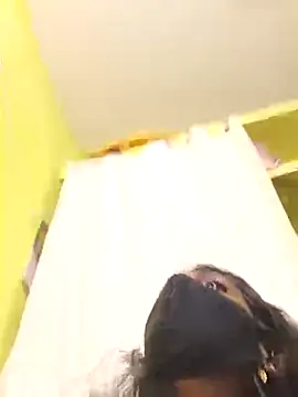Honey_rosetamiln Webbikameraesitys