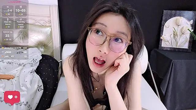 Queenbb88 现场XXX聊天