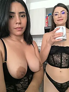 Sara-215 Live XXX-Chat