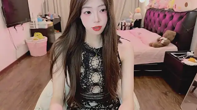 Evacute-top's Live XXX Chat