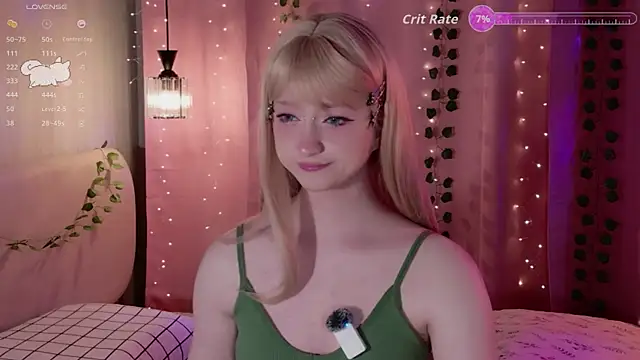 effy_dollie's Webcam Show