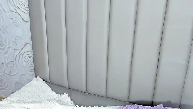 LittlePeachy18n Webbikameraesitys