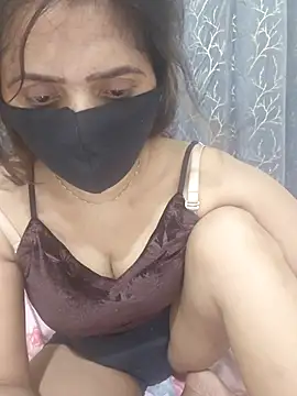 Show modela Aarti909090 na web-kameri