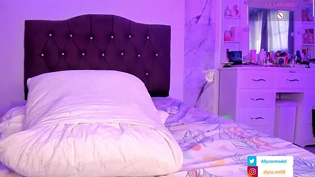 alysson_18 웹캠 쇼