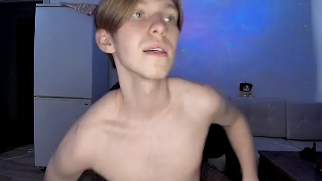 y0urSteven Webbikameraesitys