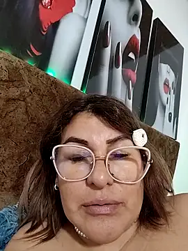 Онлайн чат XXX AlexxiaaMat