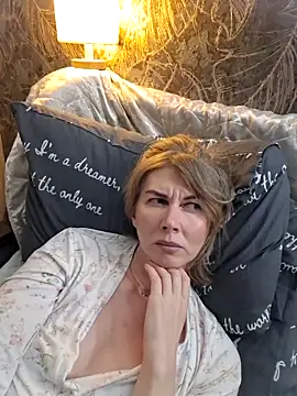Онлайн чат XXX stellahere8