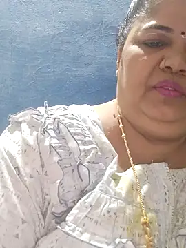 tamilthanushri – Naživo XXX chat