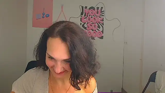 Chatroom XXX en direct de Rosie_Rosee