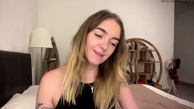 RoxyWet's Live XXX Chat