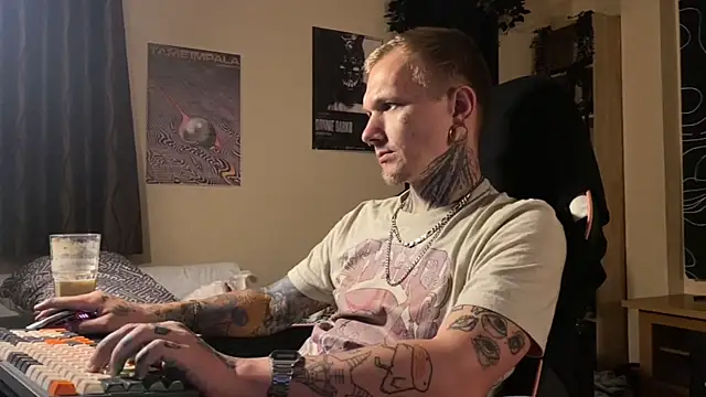 Chat XXX Live paulvelvet